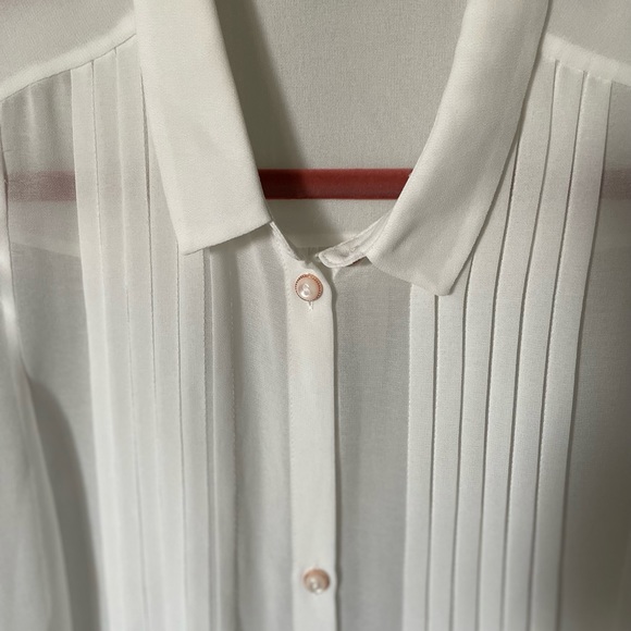 RW&Co Sheer Tunic Blouse (L) - Picture 3 of 4